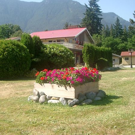 הופ Swiss Chalets Motel מראה חיצוני תמונה