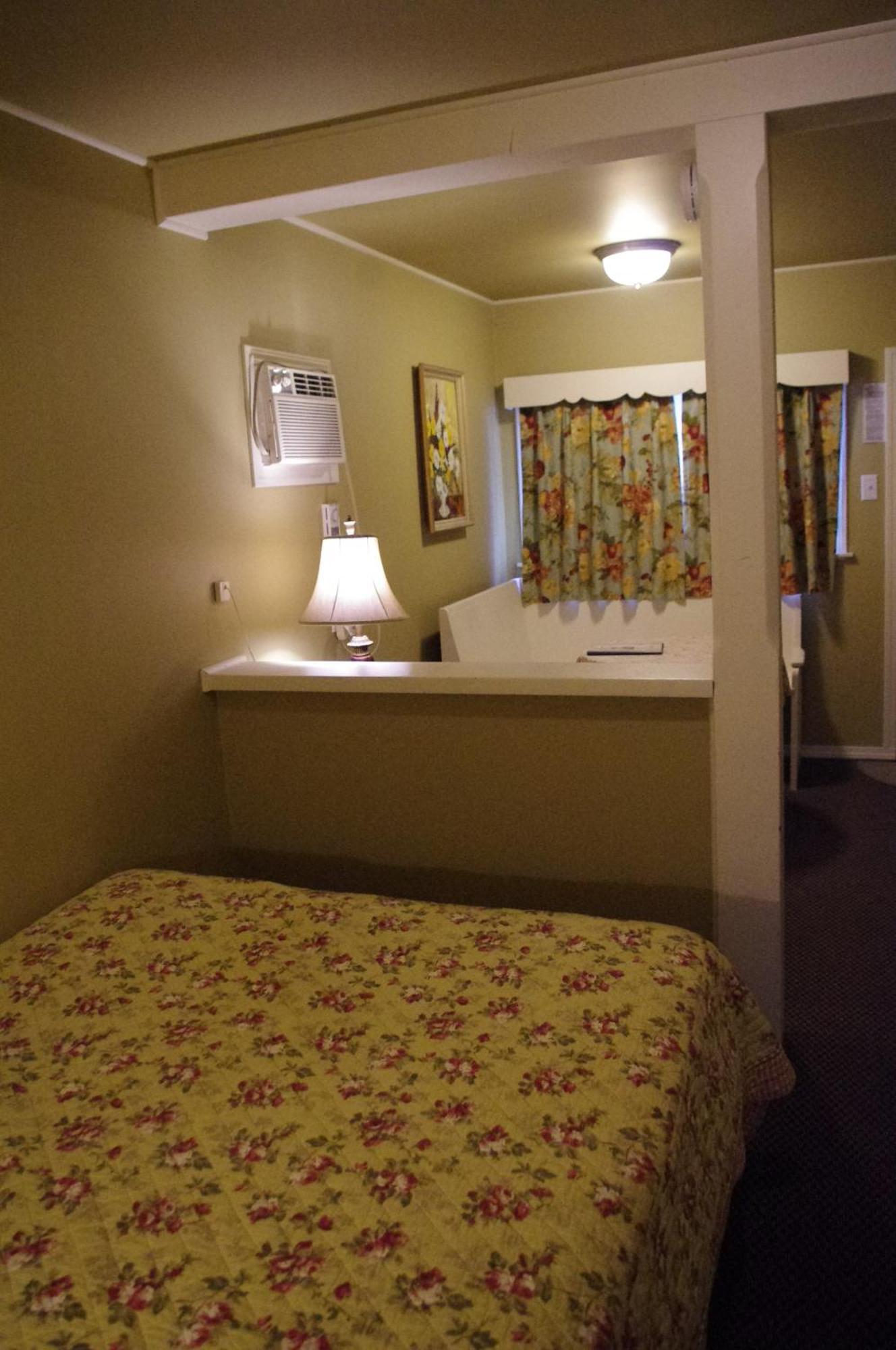 הופ Swiss Chalets Motel מראה חיצוני תמונה