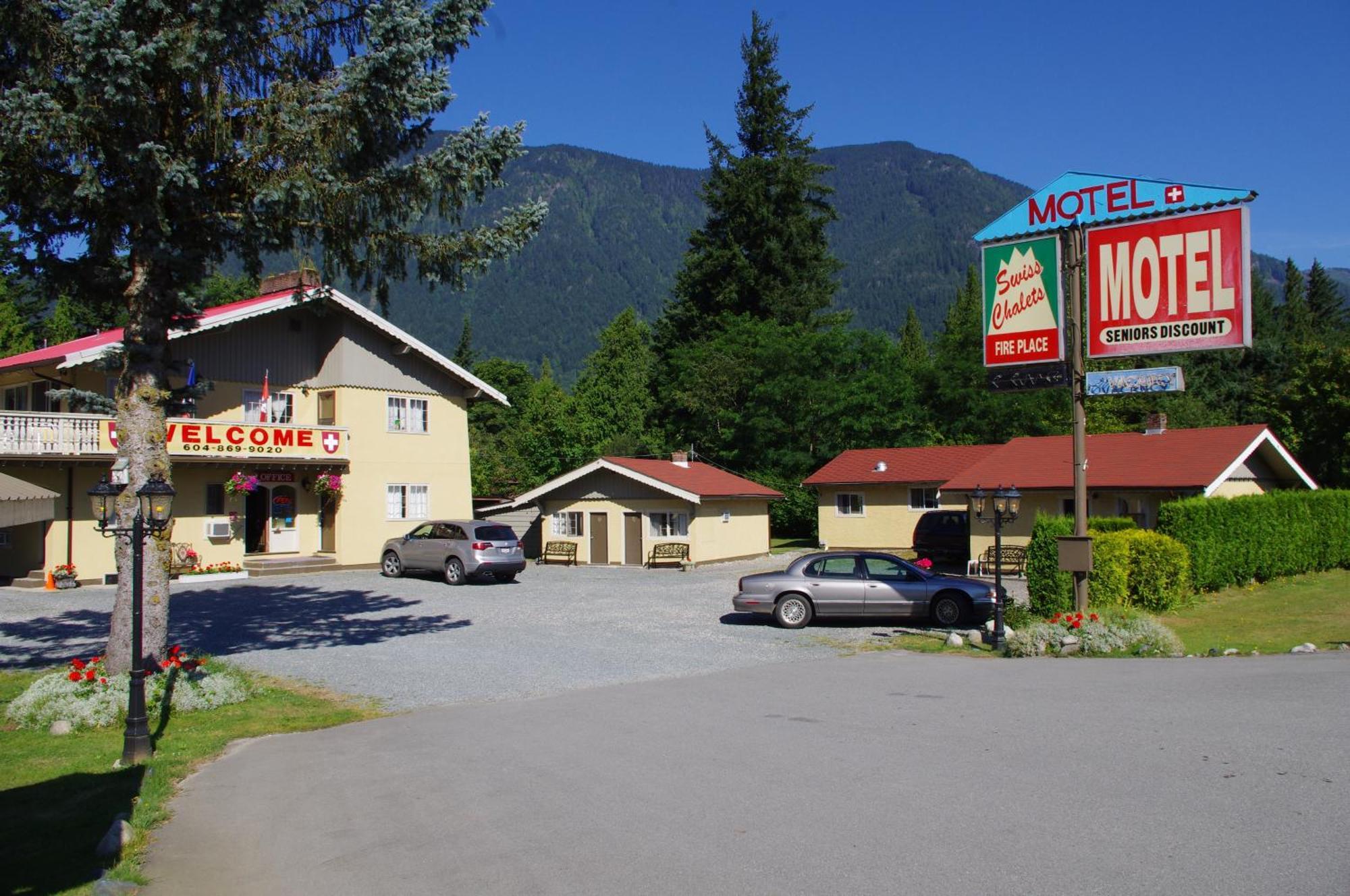 הופ Swiss Chalets Motel מראה חיצוני תמונה